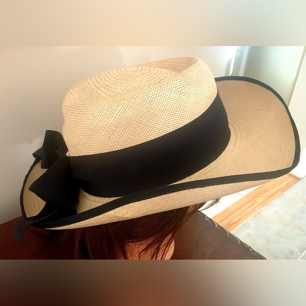 Elegant Biltmore Straw Hat w/Fancy Ribbon Head Band; Canada made